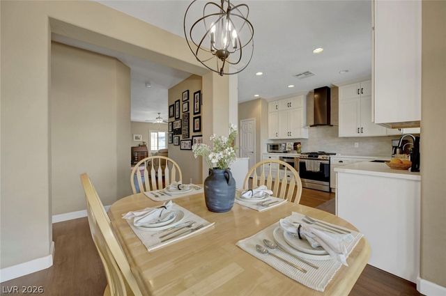 2700 Rue Montpellier Avenue, Henderson, NV 89044