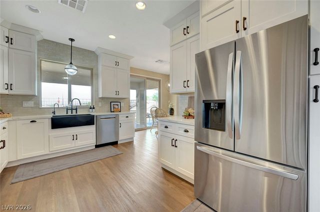 2700 Rue Montpellier Avenue, Henderson, NV 89044