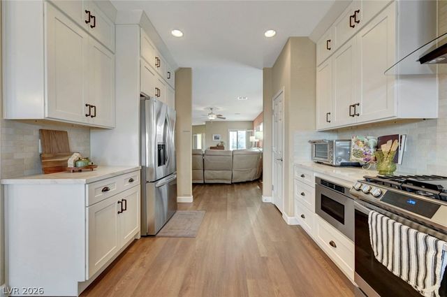 2700 Rue Montpellier Avenue, Henderson, NV 89044