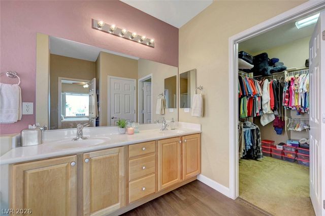 2700 Rue Montpellier Avenue, Henderson, NV 89044