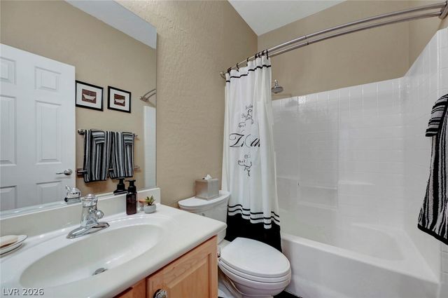 2700 Rue Montpellier Avenue, Henderson, NV 89044