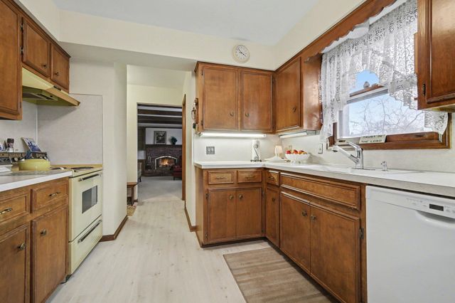 1958 Camille Drive Se, City Of Kentwood, MI 49546