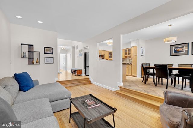 1465 HAMPTON HILL CIR, Mclean, VA 22101