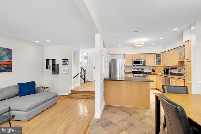 1465 HAMPTON HILL CIR, Mclean, VA 22101