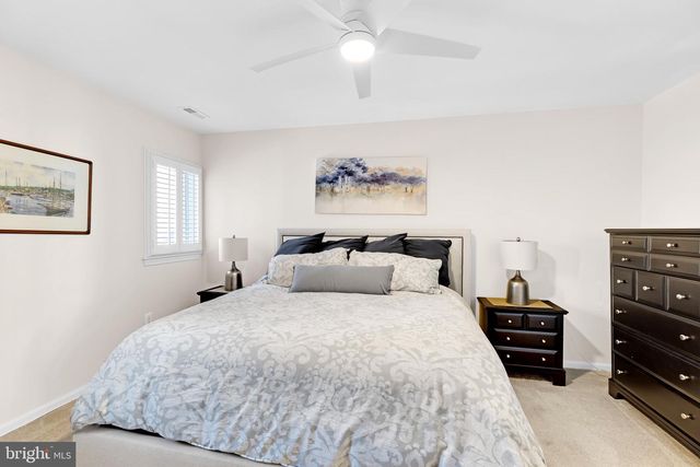 1465 HAMPTON HILL CIR, Mclean, VA 22101