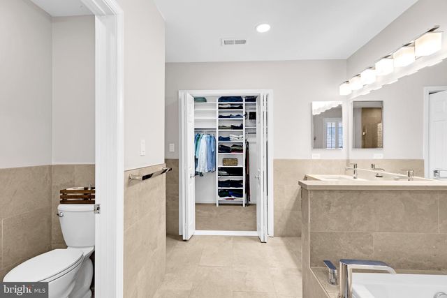 1465 HAMPTON HILL CIR, Mclean, VA 22101