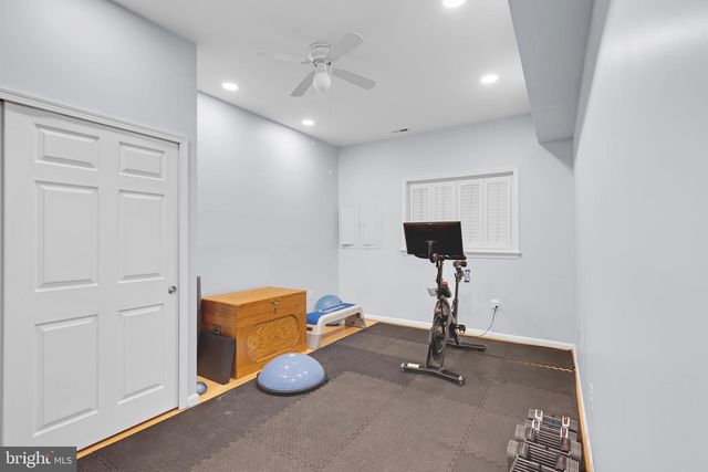 1465 HAMPTON HILL CIR, Mclean, VA 22101