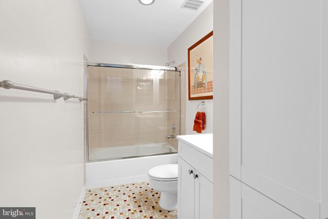 1465 HAMPTON HILL CIR, Mclean, VA 22101