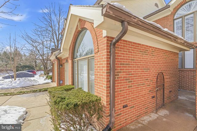 1465 HAMPTON HILL CIR, Mclean, VA 22101