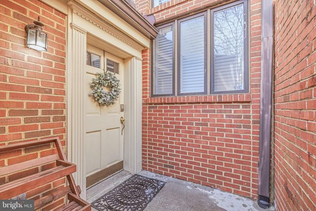 1465 HAMPTON HILL CIR, Mclean, VA 22101