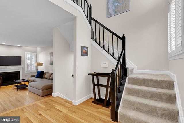 1465 HAMPTON HILL CIR, Mclean, VA 22101