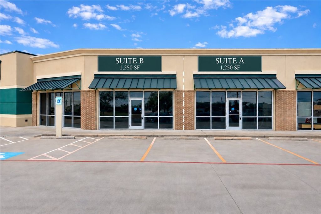 2821 Airline Road B, Corpus Christi, TX 78414 — exterior
