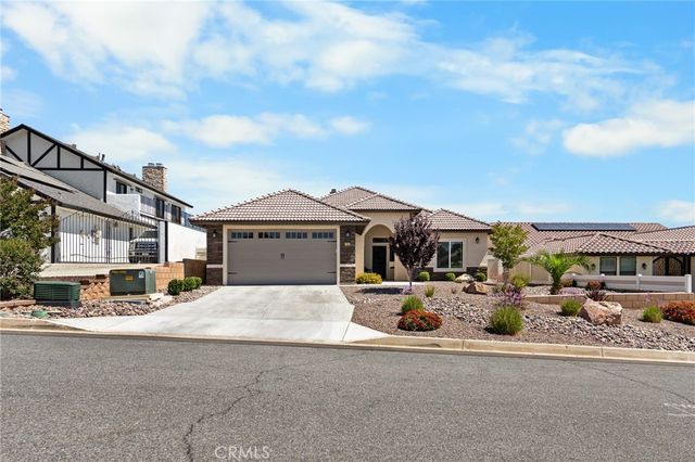 17840 San Gabriel, Victorville, CA 92395