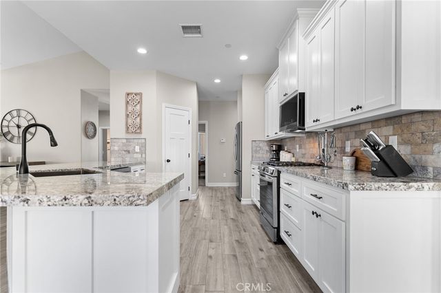 17840 San Gabriel, Victorville, CA 92395