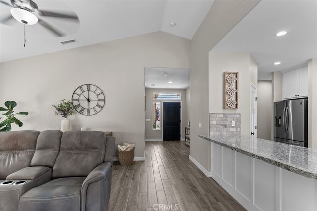 17840 San Gabriel, Victorville, CA 92395