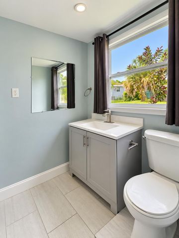 115 Walker Avenue Unit d, Greenacres, FL 33463