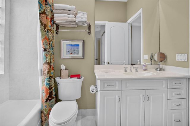7011 ISLEGROVE Place, Boca Raton, FL 33433