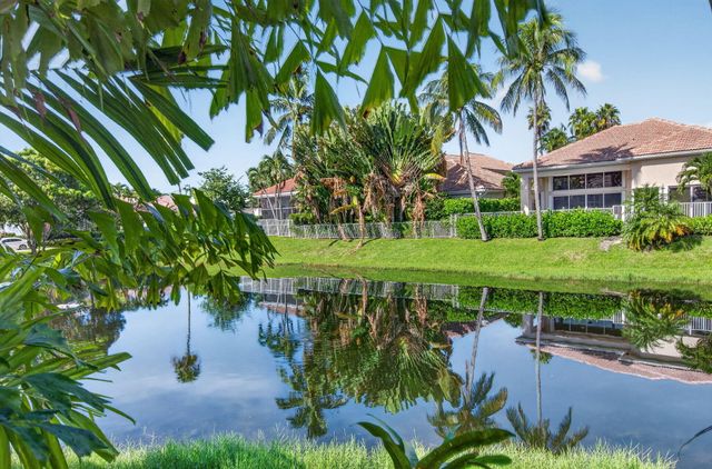 7011 ISLEGROVE Place, Boca Raton, FL 33433
