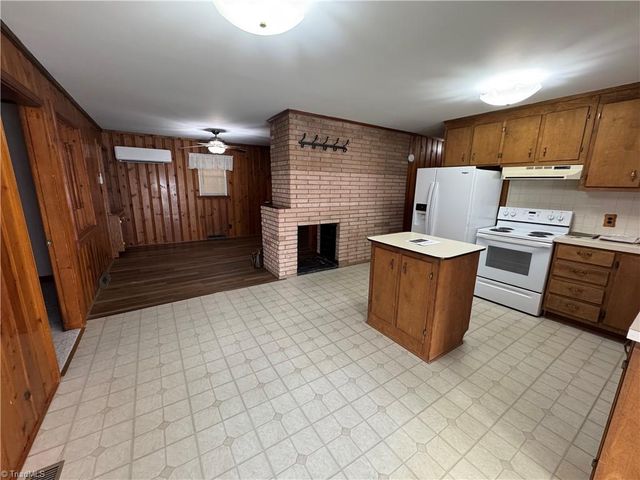 3000 Tesh Road, Germanton, NC 27019