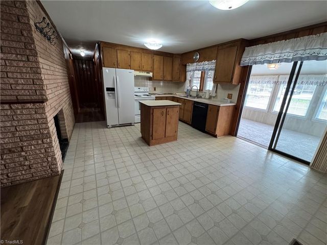 3000 Tesh Road, Germanton, NC 27019