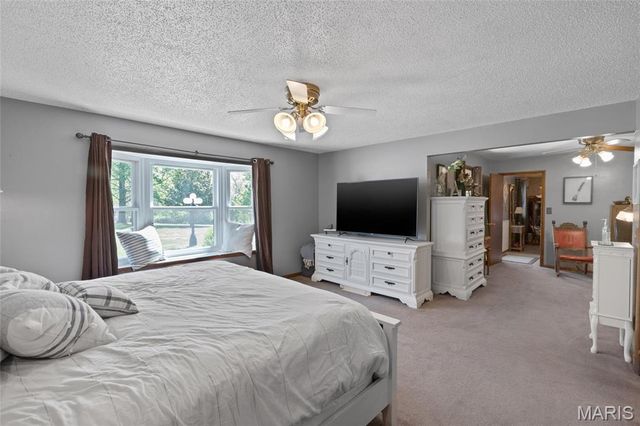 21069 Colony Church Road, Farmington, MO 63460