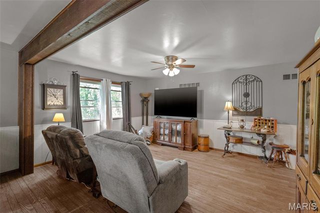 21069 Colony Church Road, Farmington, MO 63460