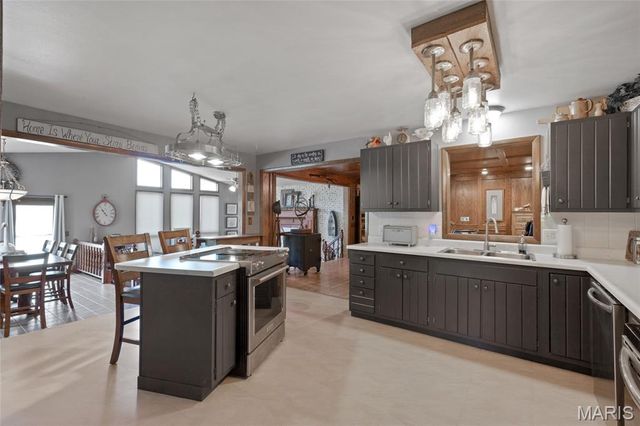 21069 Colony Church Road, Farmington, MO 63460