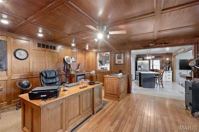 21069 Colony Church Road, Farmington, MO 63460