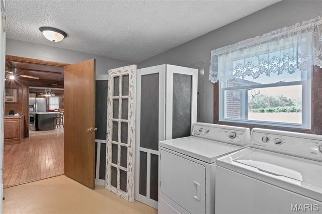 21069 Colony Church Road, Farmington, MO 63460