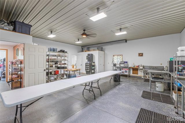 21069 Colony Church Road, Farmington, MO 63460