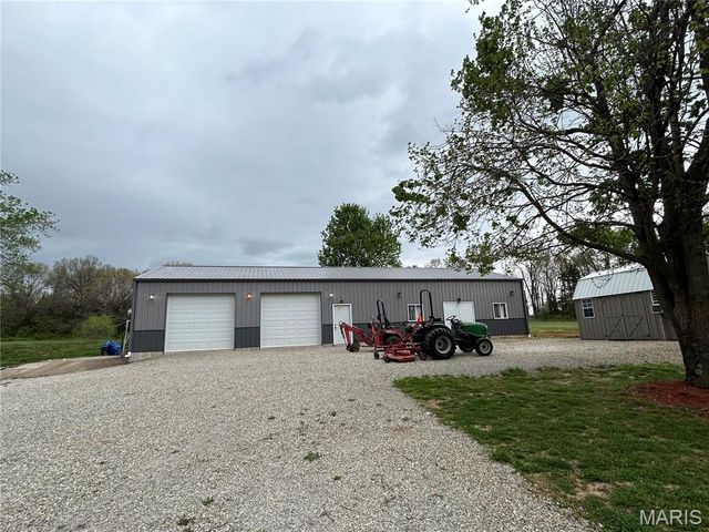 21069 Colony Church Road, Farmington, MO 63460