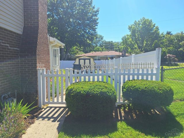 10938 Timberwood Court, Sharonville, OH 45241