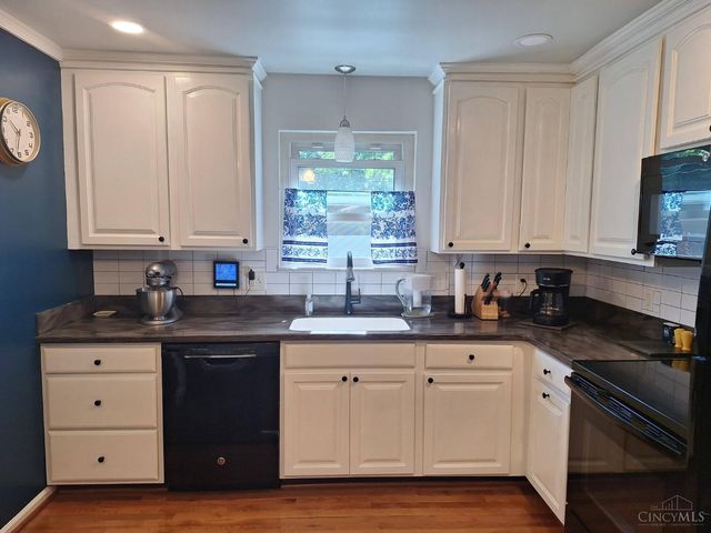 10938 Timberwood Court, Sharonville, OH 45241