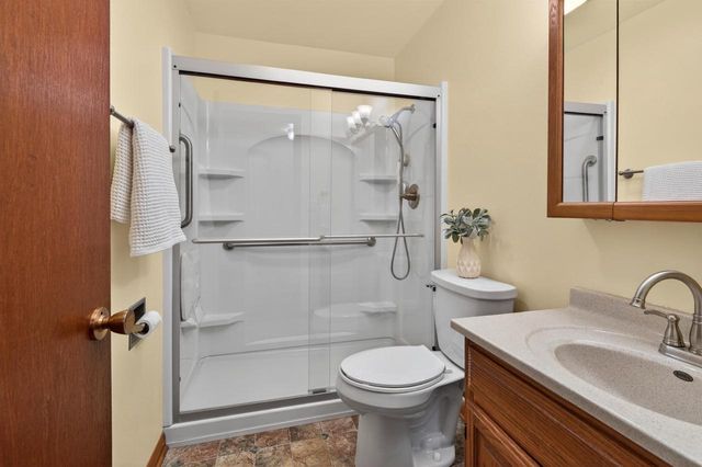 1000 DEERFIELD AVENUE, Menasha, WI 54952