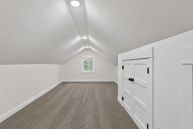 302 1st Street NW, Dodge Center, MN 55927