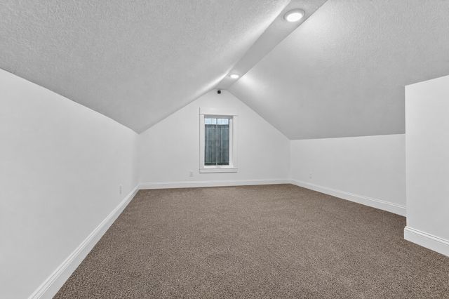302 1st Street NW, Dodge Center, MN 55927