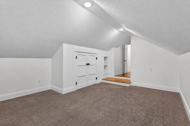 302 1st Street NW, Dodge Center, MN 55927