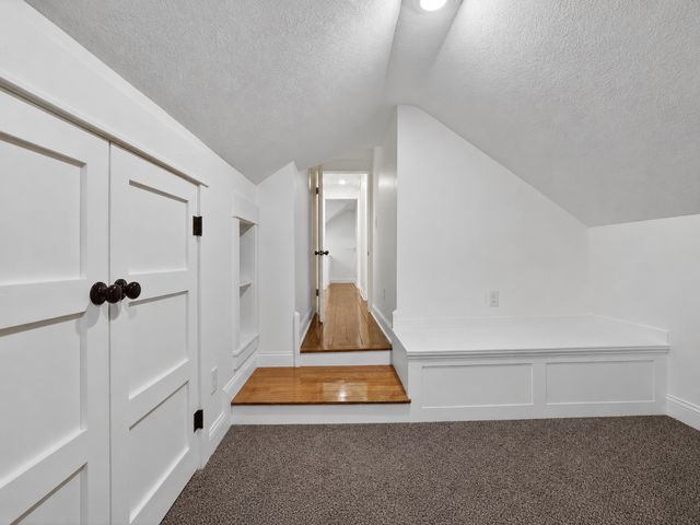 302 1st Street NW, Dodge Center, MN 55927
