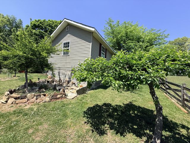 392 Hardbarger Rd, Monteagle, TN 37356