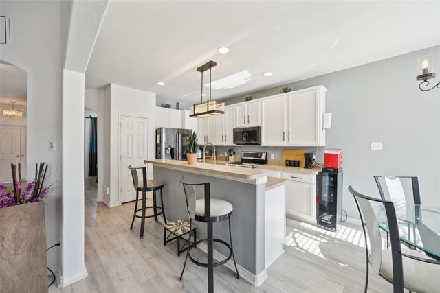 1404 Southern Pine Drive, Savannah, TX 76227