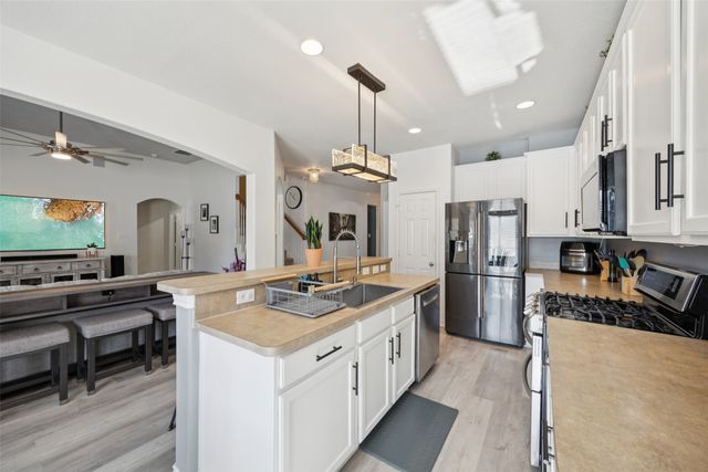 1404 Southern Pine Drive, Savannah, TX 76227