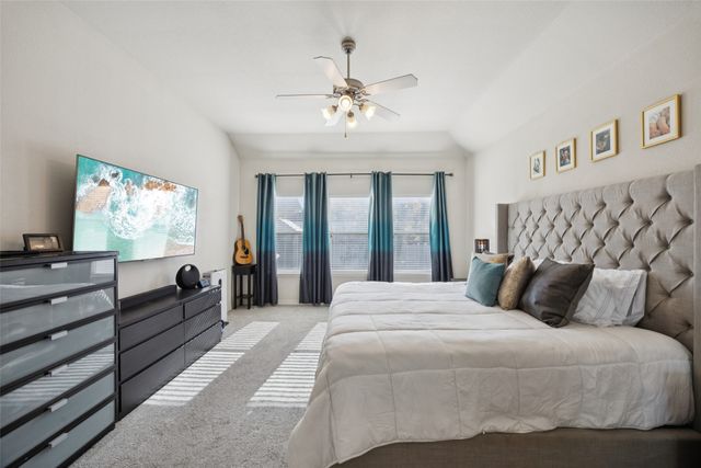 1404 Southern Pine Drive, Savannah, TX 76227