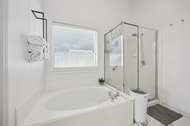 1404 Southern Pine Drive, Savannah, TX 76227