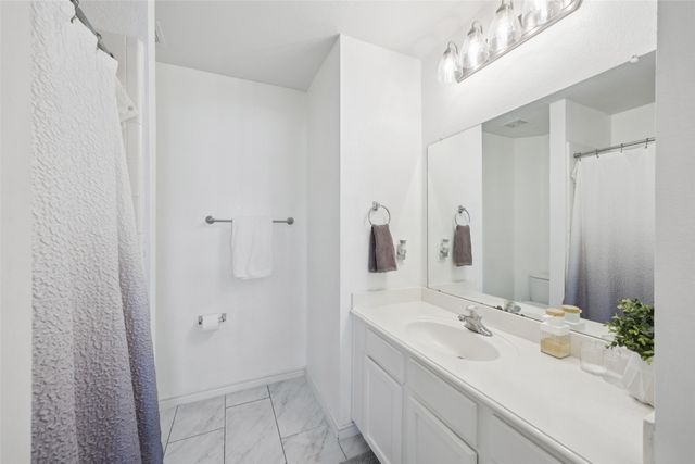 1404 Southern Pine Drive, Savannah, TX 76227