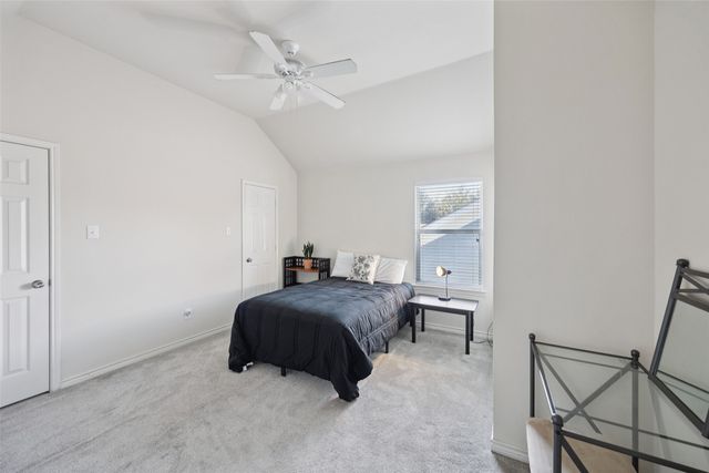 1404 Southern Pine Drive, Savannah, TX 76227