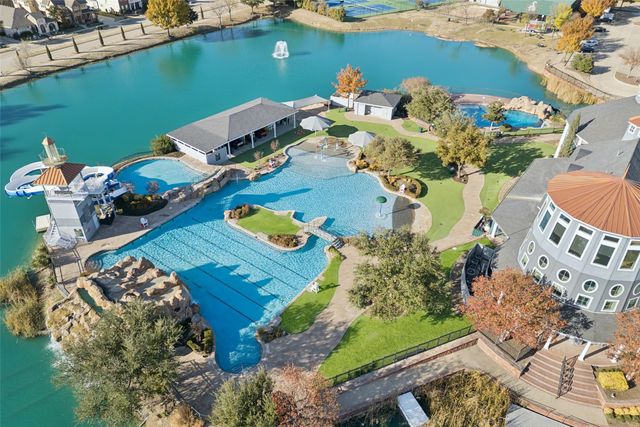 1404 Southern Pine Drive, Savannah, TX 76227