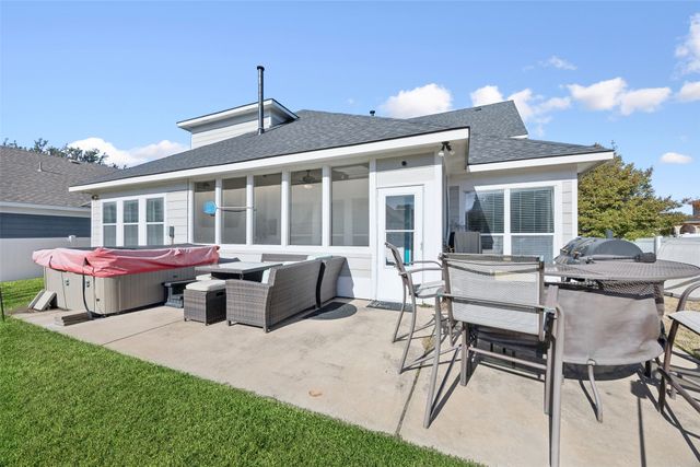 1404 Southern Pine Drive, Savannah, TX 76227