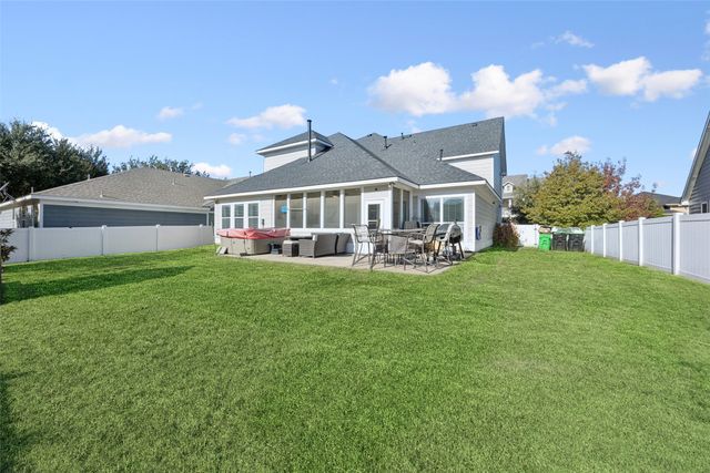 1404 Southern Pine Drive, Savannah, TX 76227