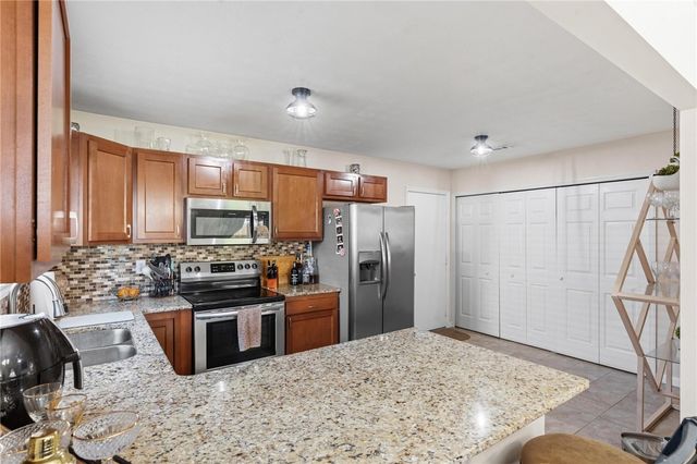 6409 Prairie Creek Court, Huber Heights, OH 45424