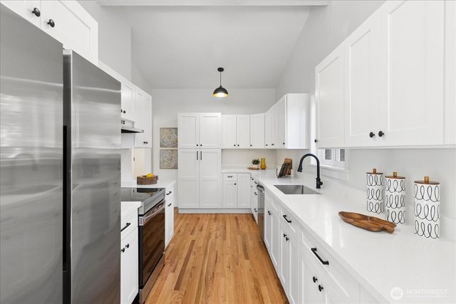 103 N 178th Street, Shoreline, WA 98133